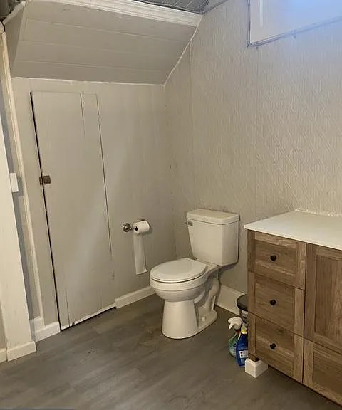 19 E Main St #4 — Photo 8
