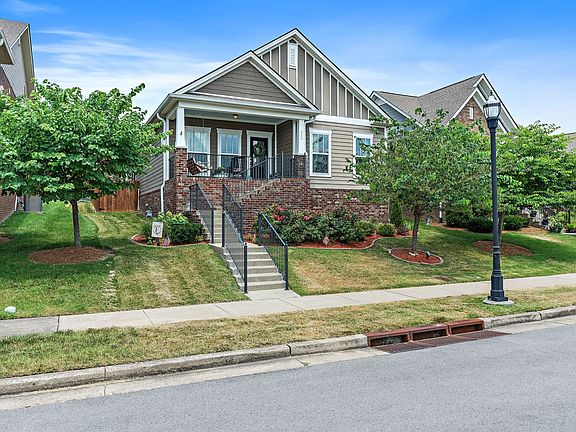 3rd image of 2213 Vineyard Garden Ln