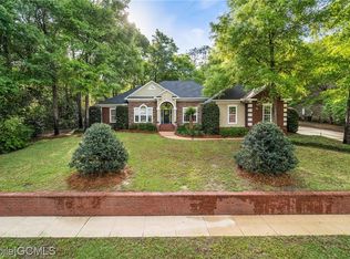 322 Springhill Woods Dr W, Mobile, AL 36608