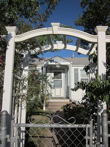 5553 S Prince St Photo 1