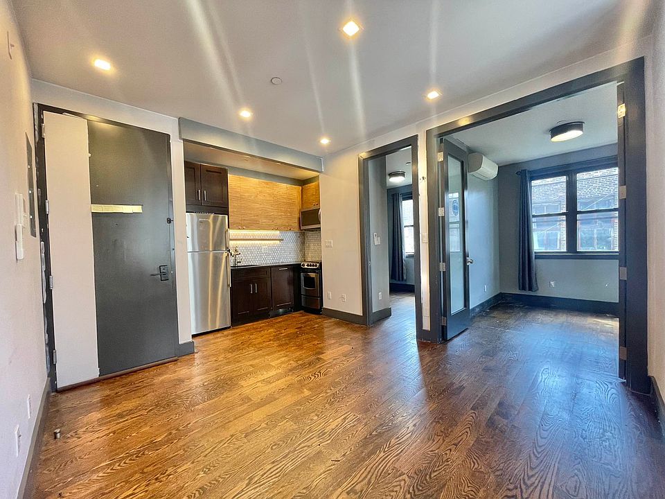 1st image of 133 Woodbine St APT 4B