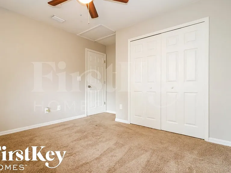 18421 Columbine Rd — Photo 11