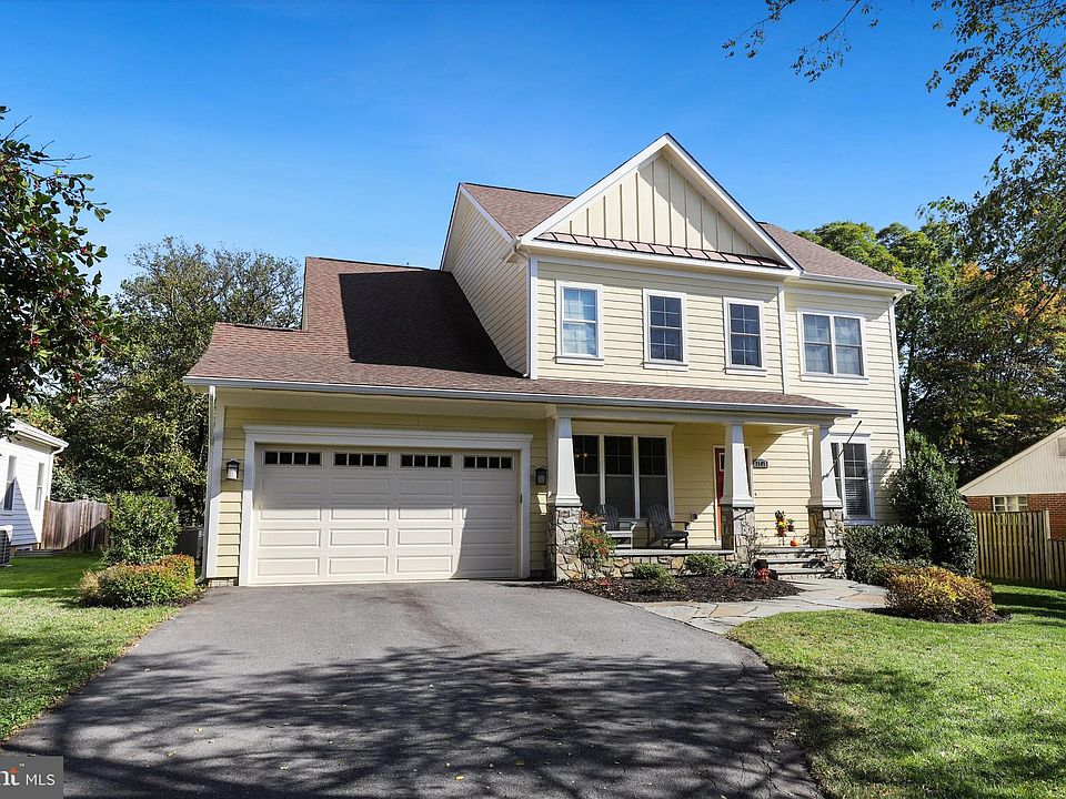 2nd image of 2907 Meadow View Rd