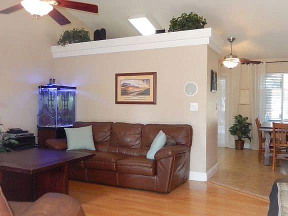 5th image of 2214 Silver Creek Ln
