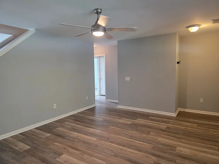 1202 N Carolina Ave — Photo 5