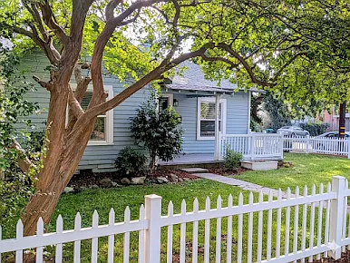 1267 Warner St — Photo 2