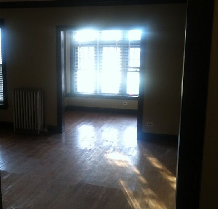 1st image of 11021 S King Dr