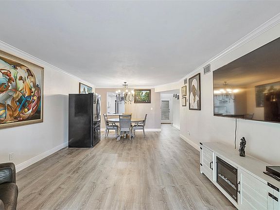 5th image of 4965 E Sabal Palm Boulevard #308
