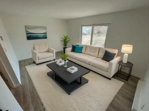 31 Vine Street, 31 Vine St APT 37, Weymouth, MA 02188