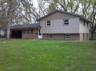 809 Crestview Dr, Madison, WI 53716
