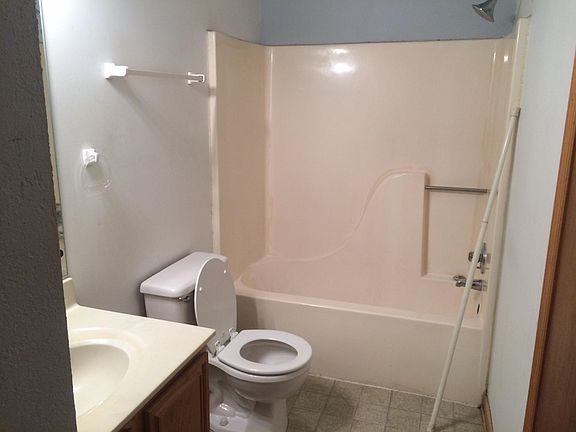 4th image of 16110 Tipton Ct