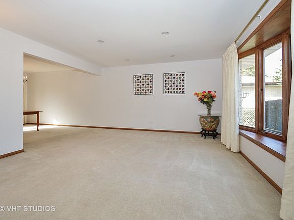 3rd image of 9224 Moody Ave