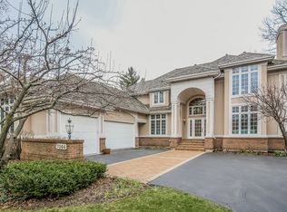 7064 Lauren Ct, Gurnee, IL 60031