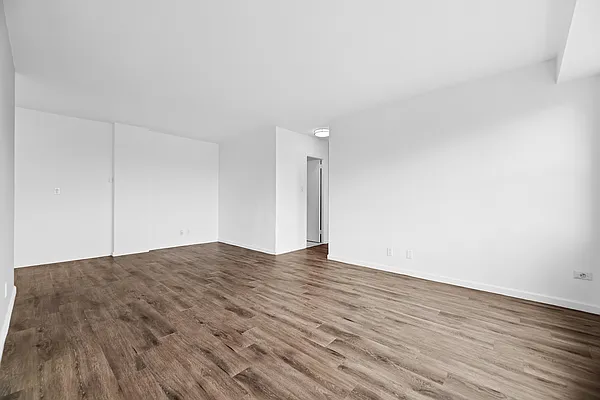 Rented by REAL New York | media 5