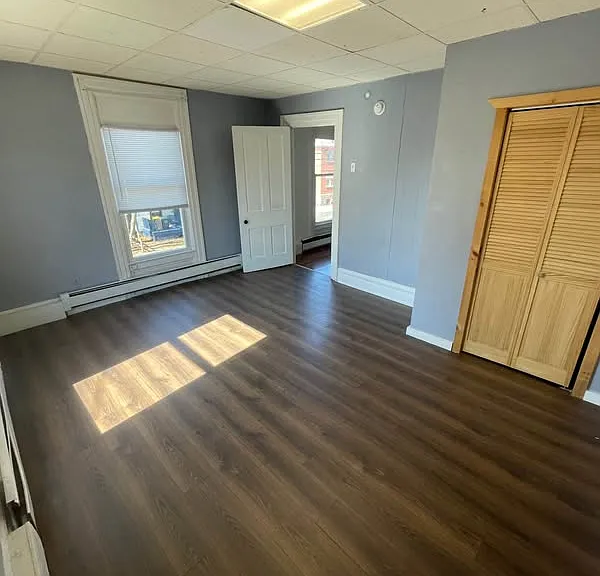 49-51 Birdsall St #49 — Photo 5