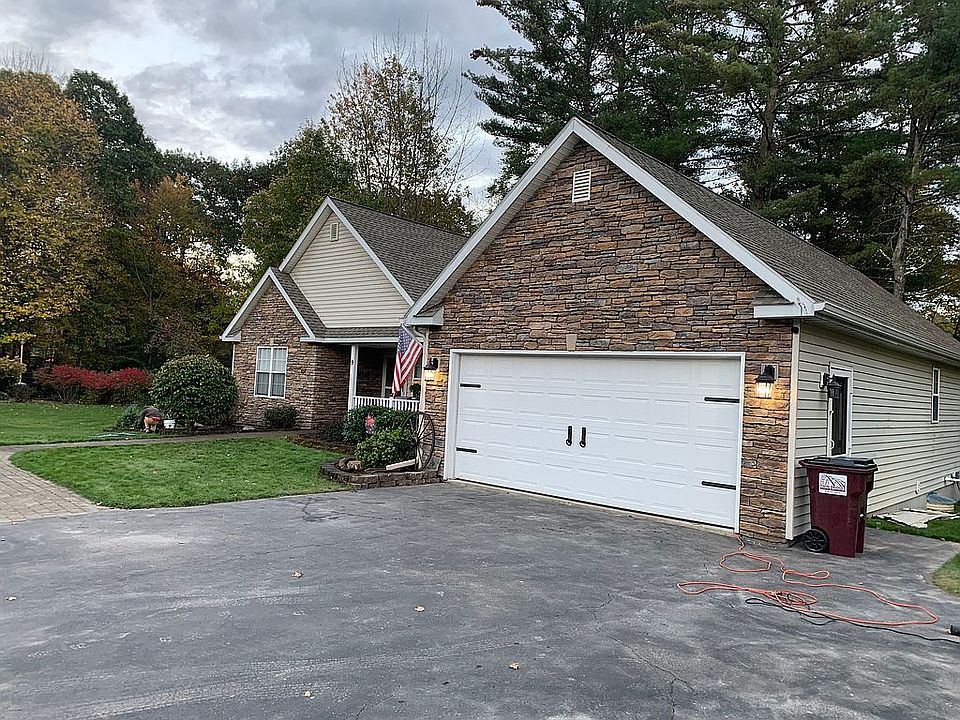 1st image of 9 Wheeler Creek Ct