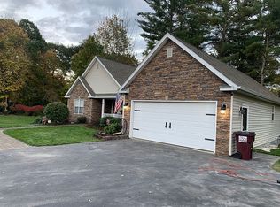 9 Wheeler Creek Ct, Ballston Spa, NY 12020