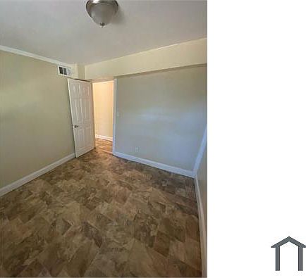 3rd image of 1819 Baldwin St