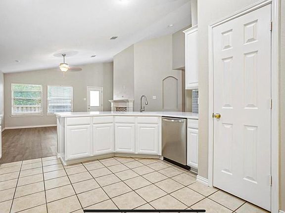 4th image of 10101 Sourwood Dr