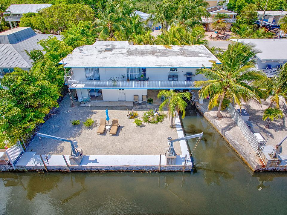 1st image of 161 Ocean Dr