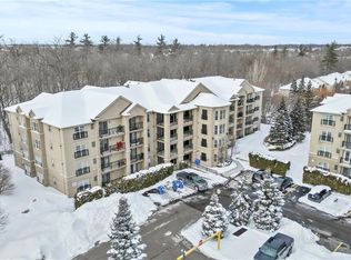 Orchard Uptown, Burlington, ON L7L 7H3