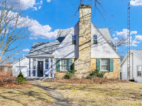 806 W Washington St, Champaign, IL 61820