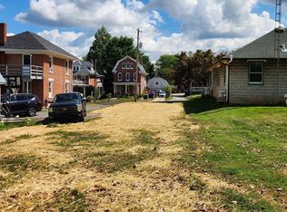 16 N Main St, Jacobus, PA 17407