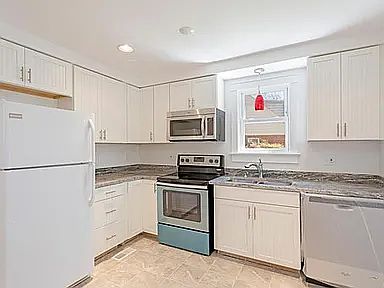 3rd image of 1505 Cutshaw Pl
