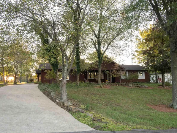 276 S Poinsettia Dr, Santa Claus, IN 47579