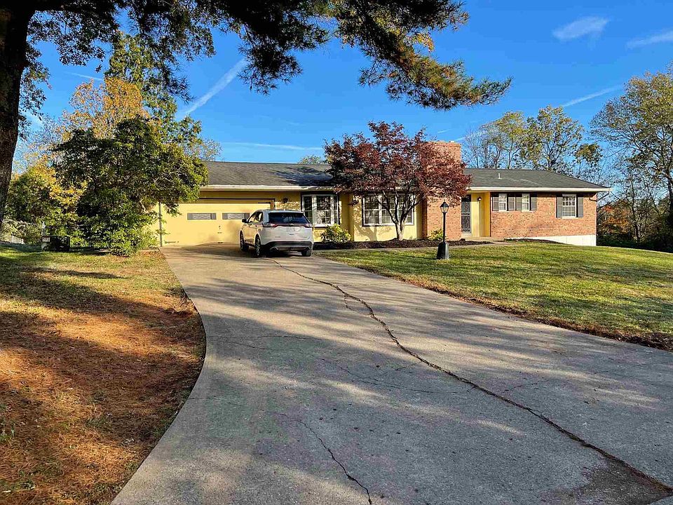1st image of 3788 Lisa Ln