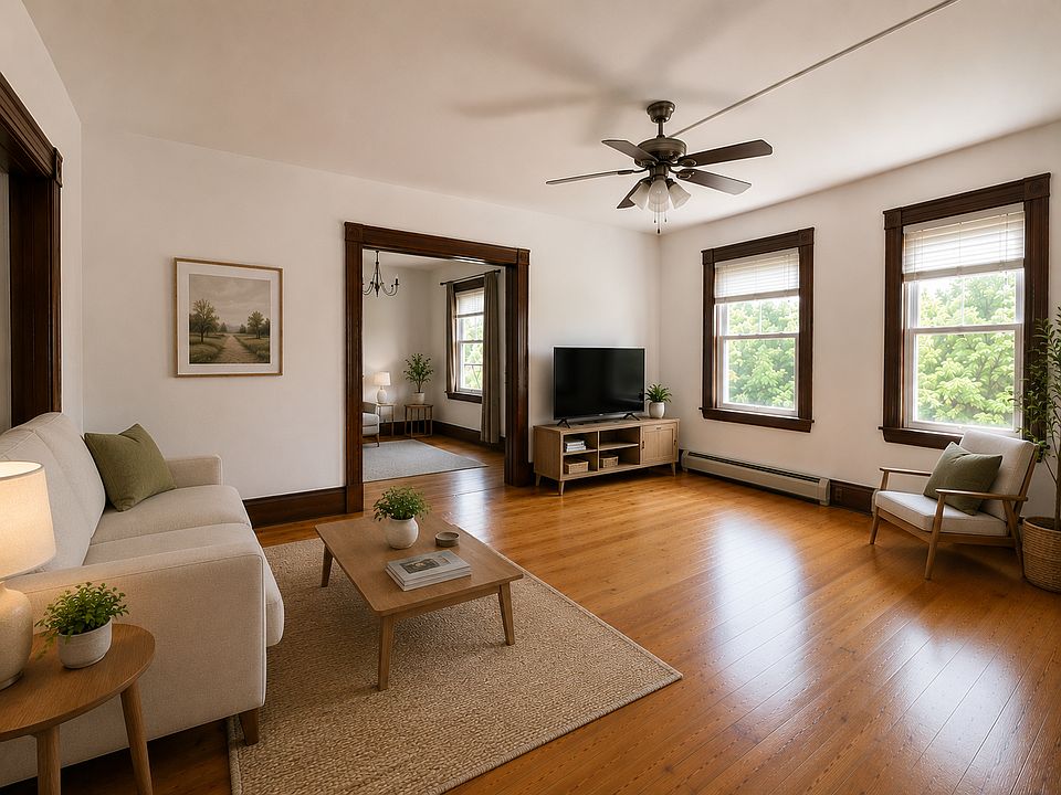 1st image of 646 Maple St #1