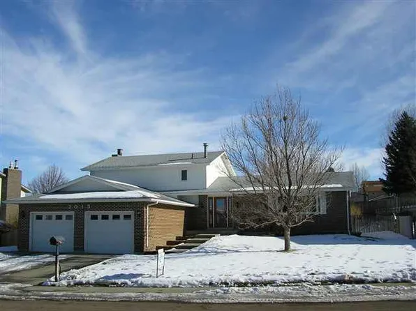 2015 Kelly Dr, Casper, WY 82609