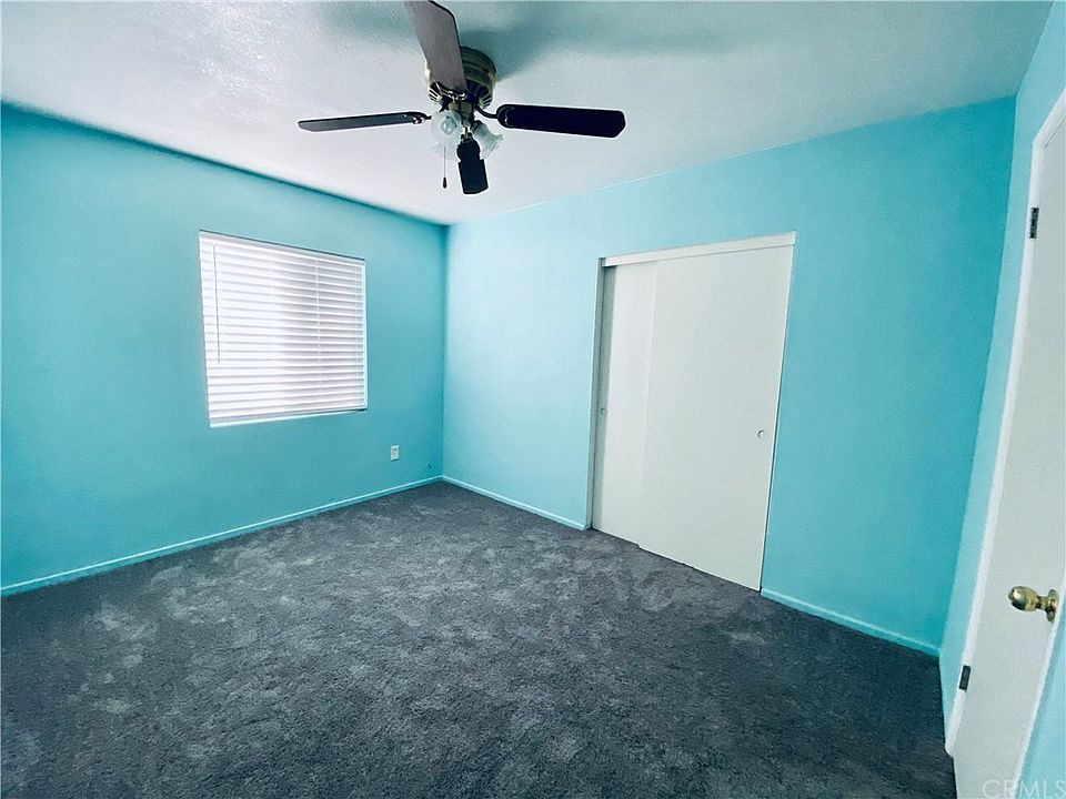 1st image of 396 W 48th St