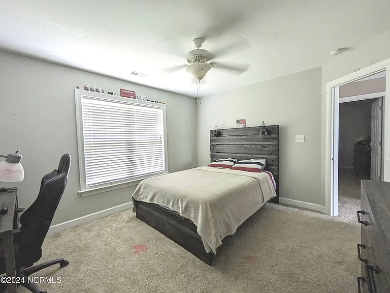 205 Bell Ridge Ln — Photo 17