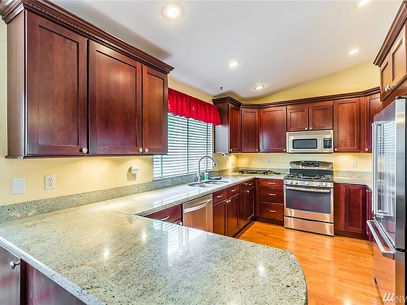 5th image of 511 21st Avenue Ct