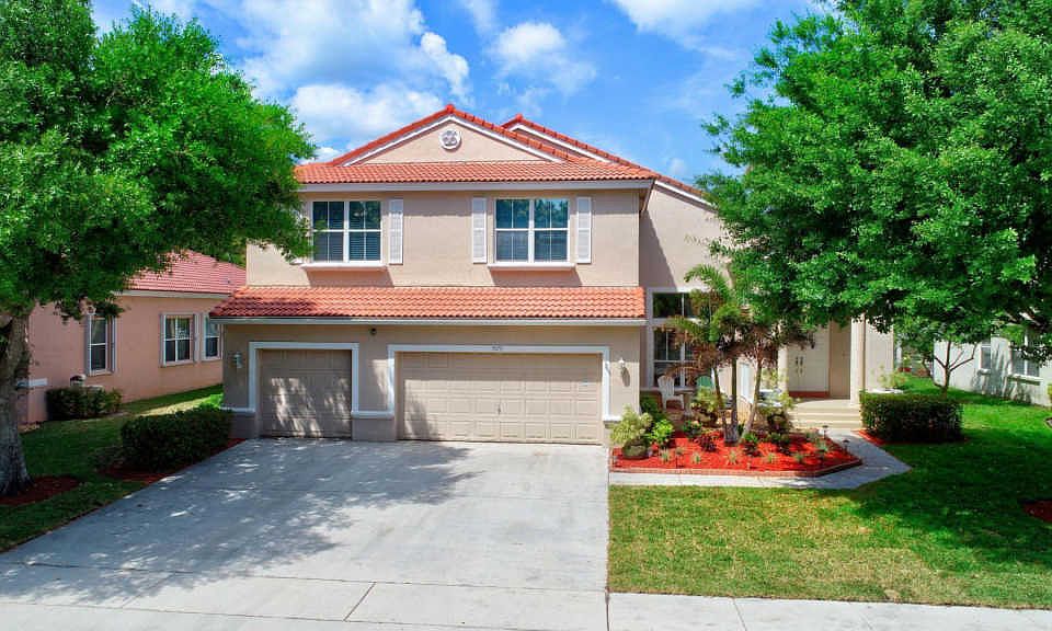 1st image of 5575 Bermuda Dunes Cir