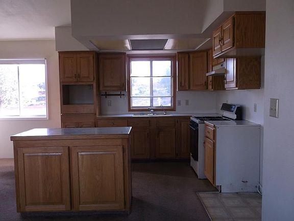4th image of 1041 W Navajo Dr