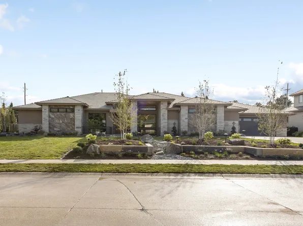 815 N 132nd Ave, Omaha, NE 68154