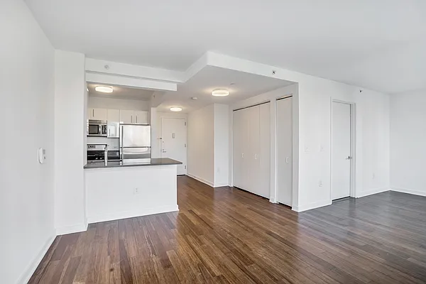 Rented by Douglas Elliman | media 33