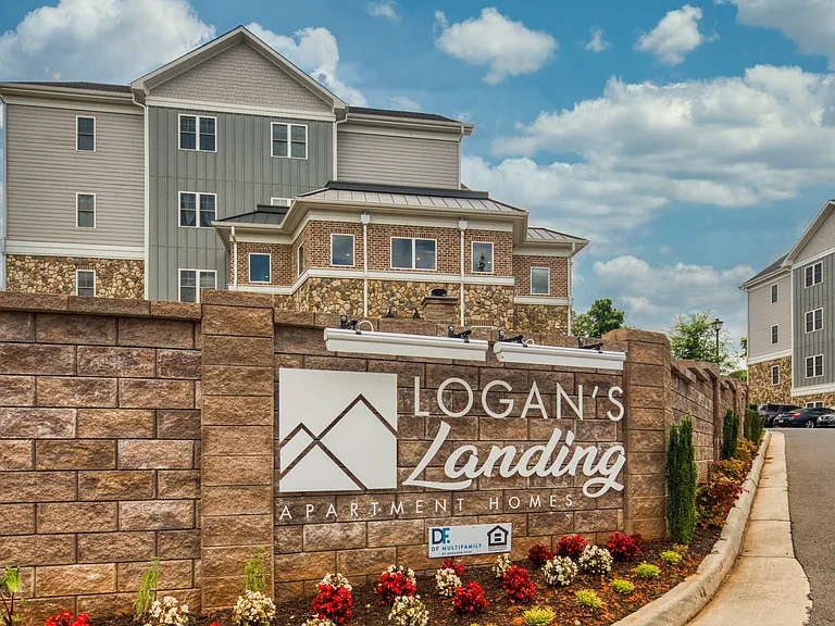 Logans Landing — Photo 43