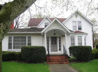 302 S Main St, Morocco, IN