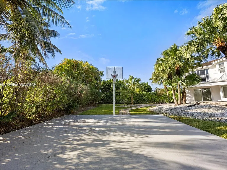 16449 SW 84th Pl — Photo 8