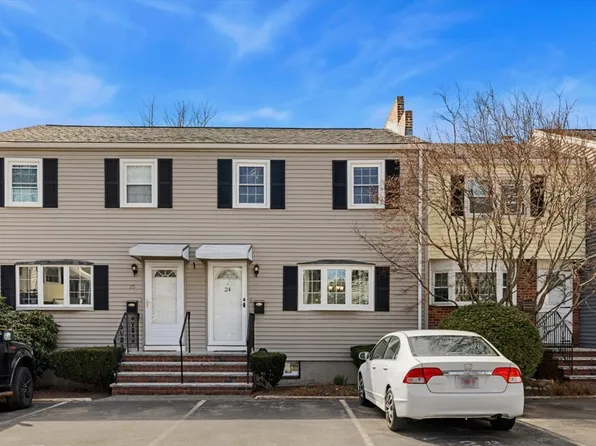 98 Cedar St APT 24, Wakefield, MA 01880