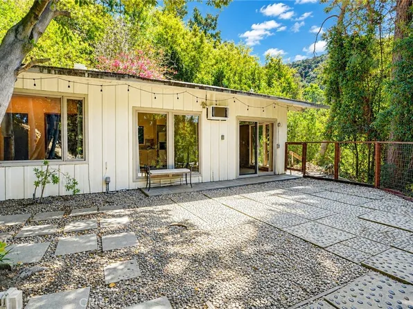 9837 Easton Dr, Beverly Hills, CA 90210