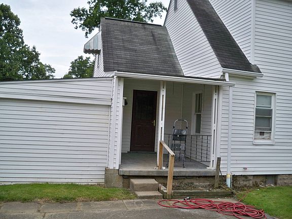 3rd image of 706 Deersville Ave