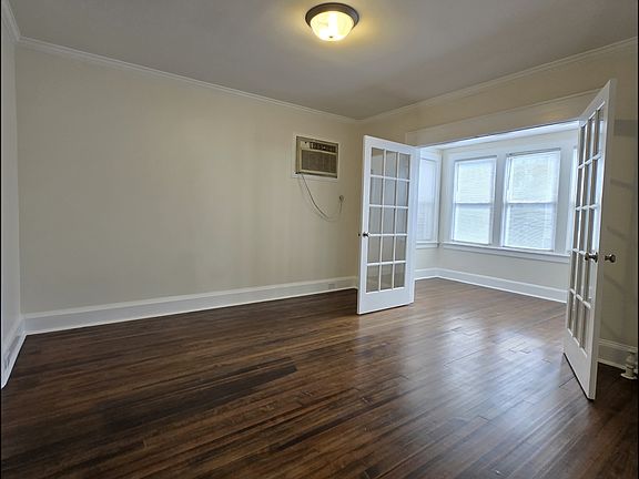 5th image of 103 Willow St Floor 1