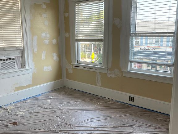 4th image of 60 San Marco Ave #1
