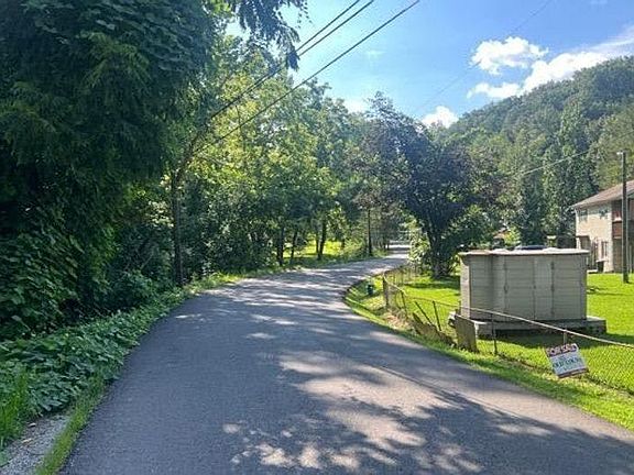 5th image of 736 Mile Fork Rd