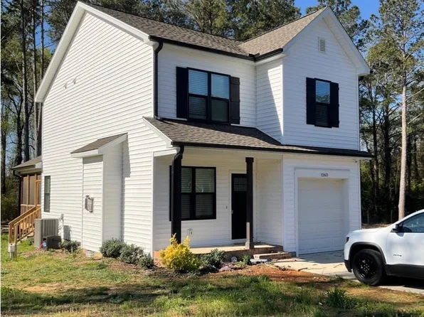 1263 Moores Chapel Rd, Lillington, NC 27546