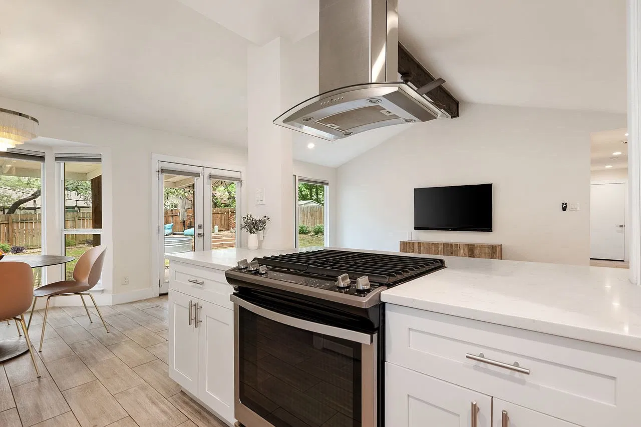 3 bed, 1465 sqft, $3,000 — Photo 1